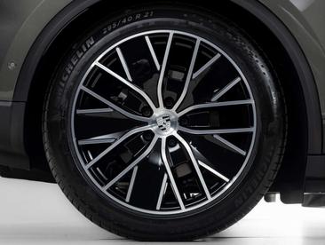 Porsche Macan Electrique Electric — photo 9