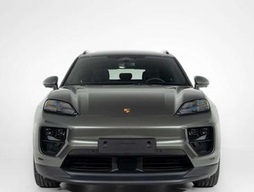 Porsche Macan Electrique Electric — photo 11
