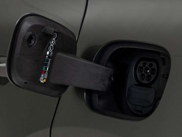 Porsche Macan Electrique Electric — photo 19