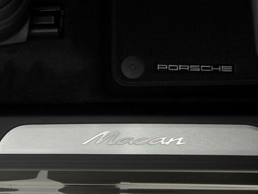 Porsche Macan Electrique Electric — photo 20