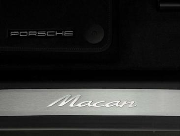 Porsche Macan Electrique Electric — photo 24