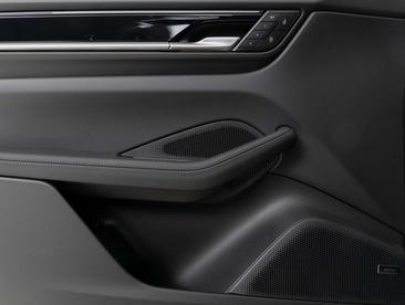 Porsche Macan Electrique Electric — photo 27