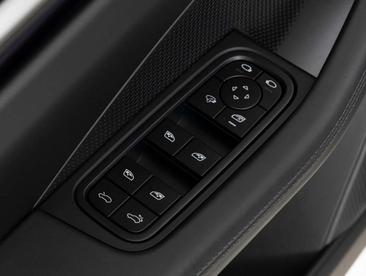 Porsche Macan Electrique Electric — photo 29