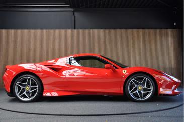 Ferrari F8 Spider — photo 6