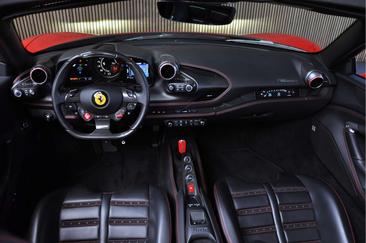 Ferrari F8 Spider — photo 12