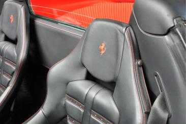 Ferrari F8 Spider — photo 14