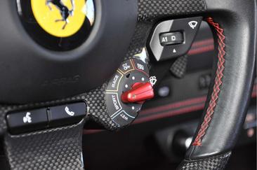 Ferrari F8 Spider — photo 20
