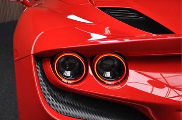 Ferrari F8 Spider — photo 29
