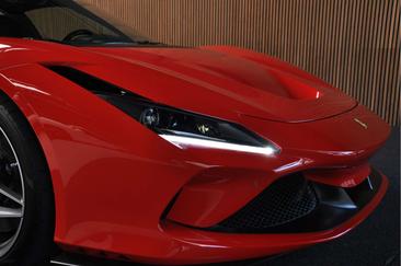 Ferrari F8 Spider — photo 35