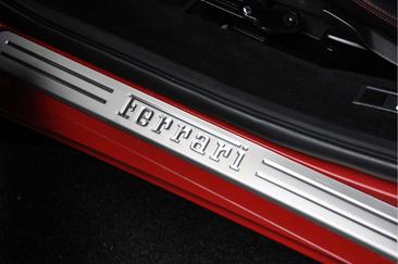Ferrari F8 Spider — photo 39