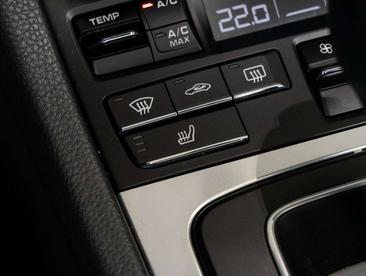 Porsche 718 Boxster — photo 32