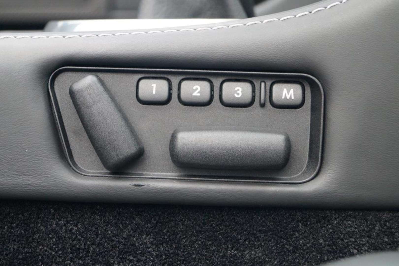 Aston Martin DBS Volante 6.0 V12 - 2010 - Joinsteer - #23