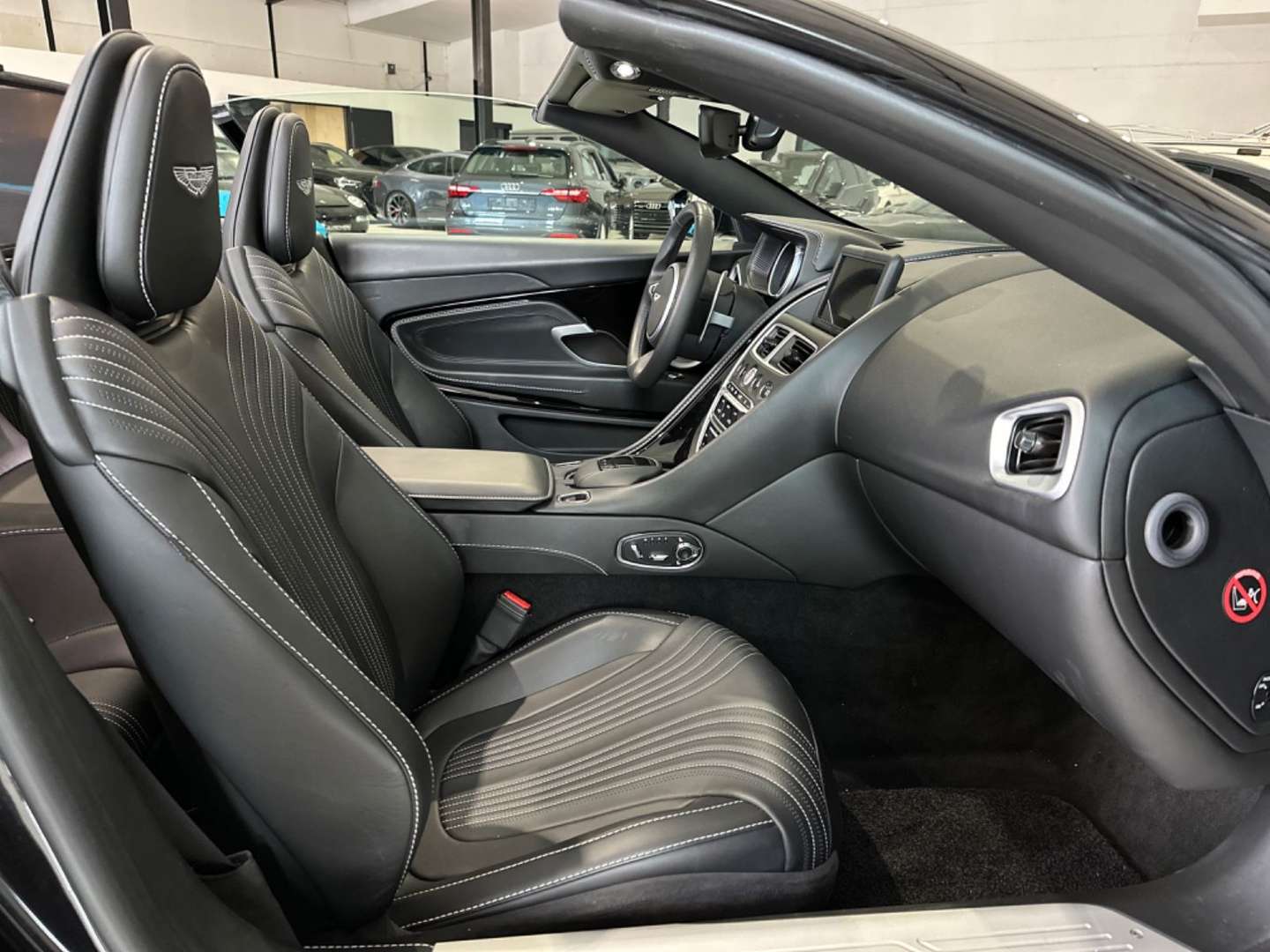 Aston Martin DB11 Volante 4.0 V8 Tech Pack - 2020 - Joinsteer - #10