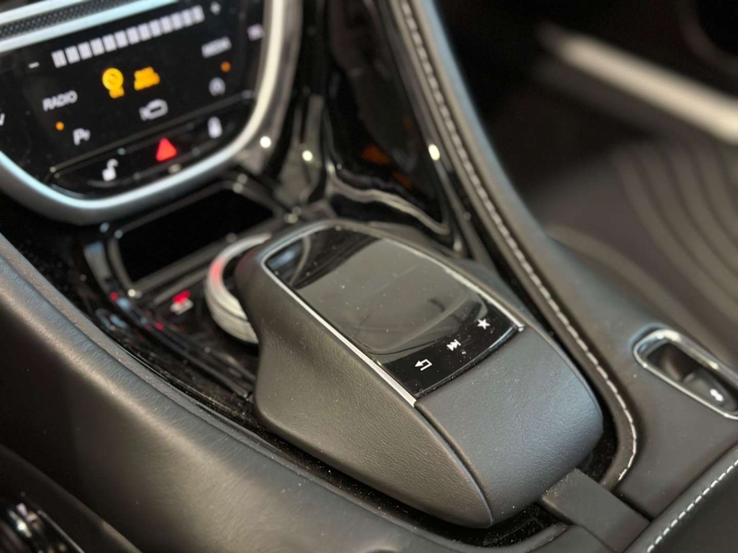 Aston Martin DB11 Volante 4.0 V8 Tech Pack - 2020 - Joinsteer - #19