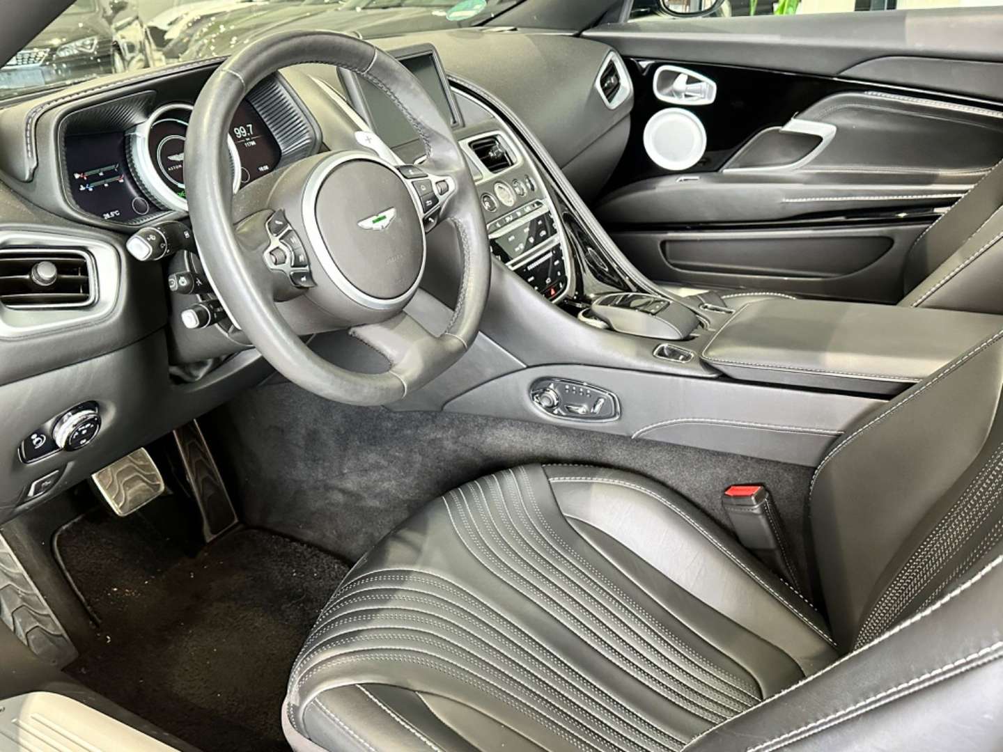 Aston Martin DB11 Volante 4.0 V8 Tech Pack - 2020 - Joinsteer - #29