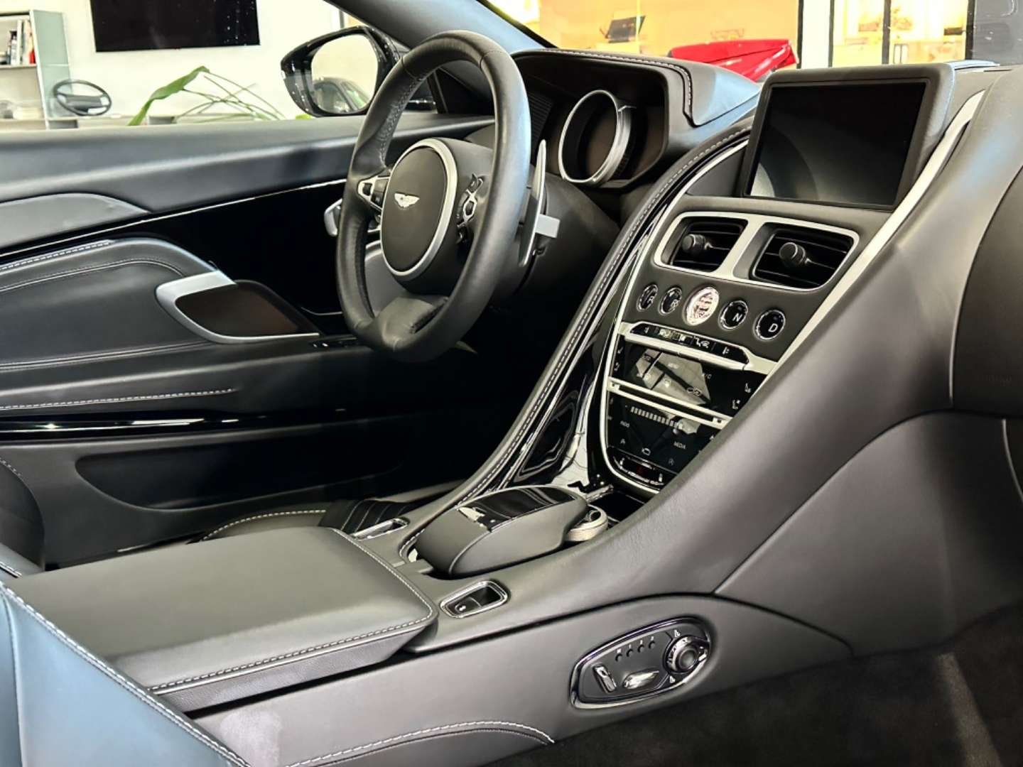 Aston Martin DB11 Volante 4.0 V8 Tech Pack - 2020 - Joinsteer - #36