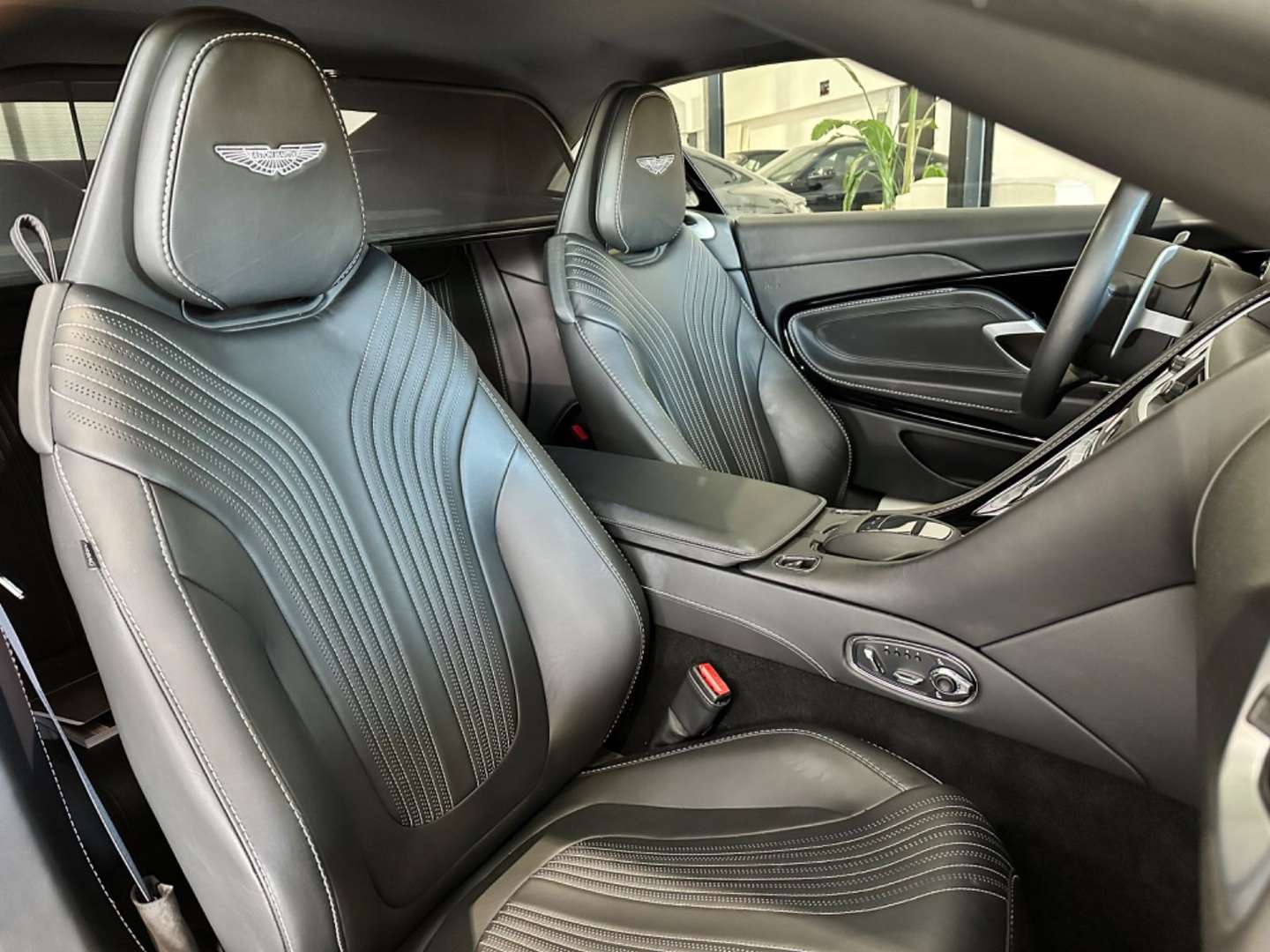 Aston Martin DB11 Volante 4.0 V8 Tech Pack - 2020 - Joinsteer - #37