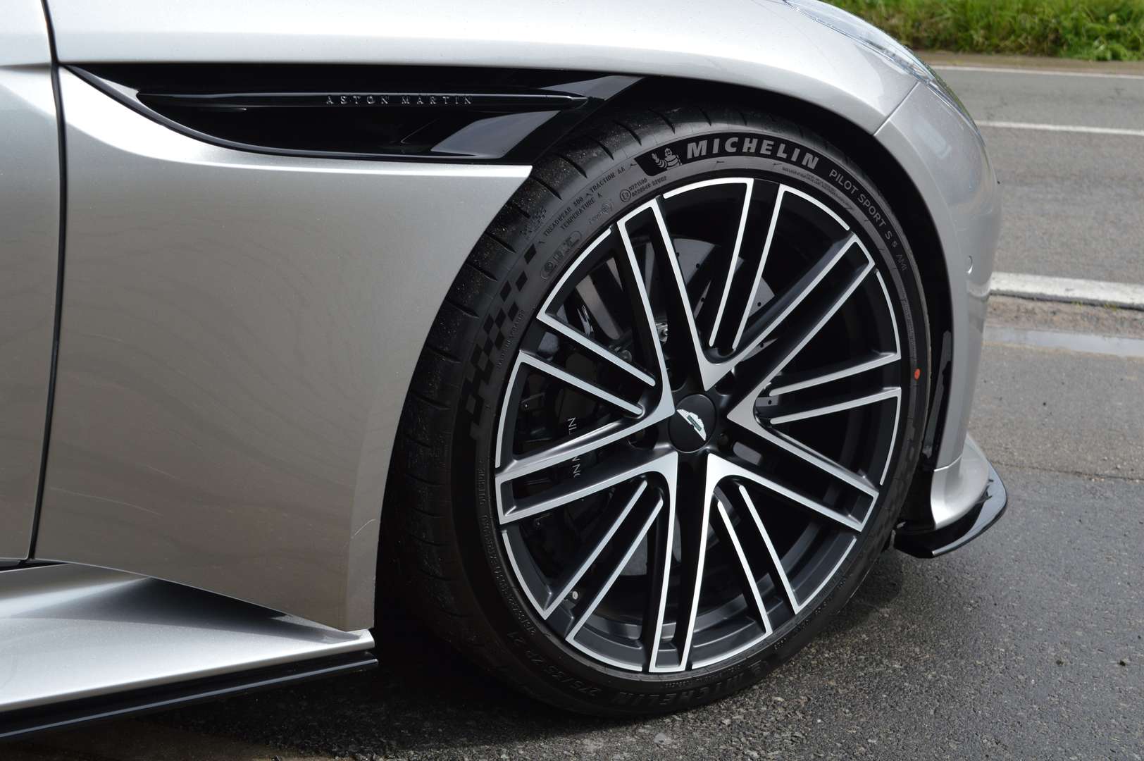 Aston Martin DB12 Coupé 4.0i V8 Biturbo - 2024 - Joinsteer - #5