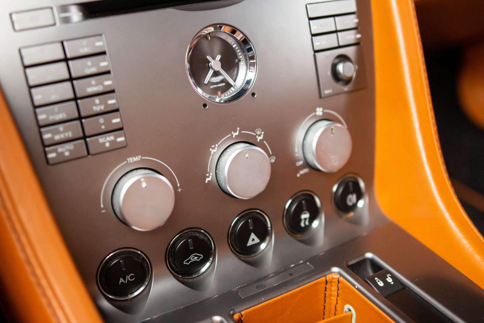 Aston Martin DB9 Volante 5.9 V12 Touchtronic - 2006 - Joinsteer - #20