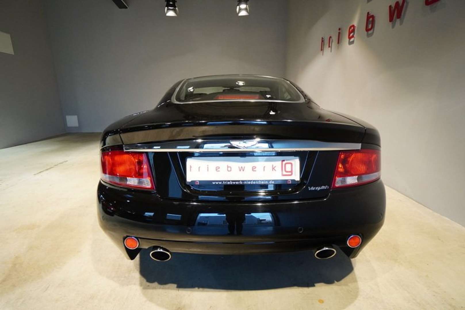 Aston Martin Vanquish V12 - 2004 - Joinsteer - #12