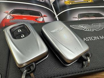 Aston Martin Cygnet 1.3i Q — photo 38