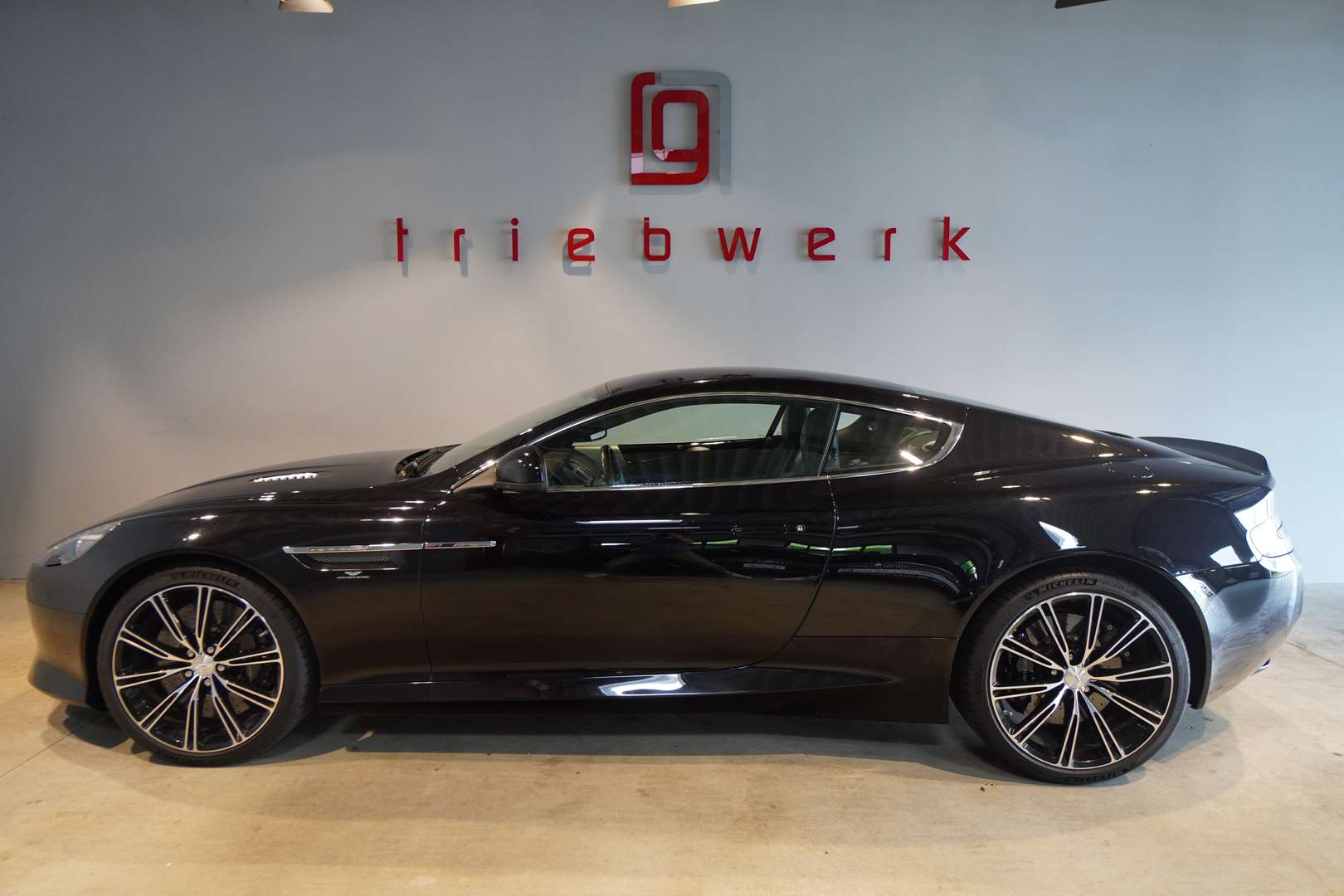 Aston Martin DB9 Coupe 6.0 V12 - 2013 - Joinsteer - #3