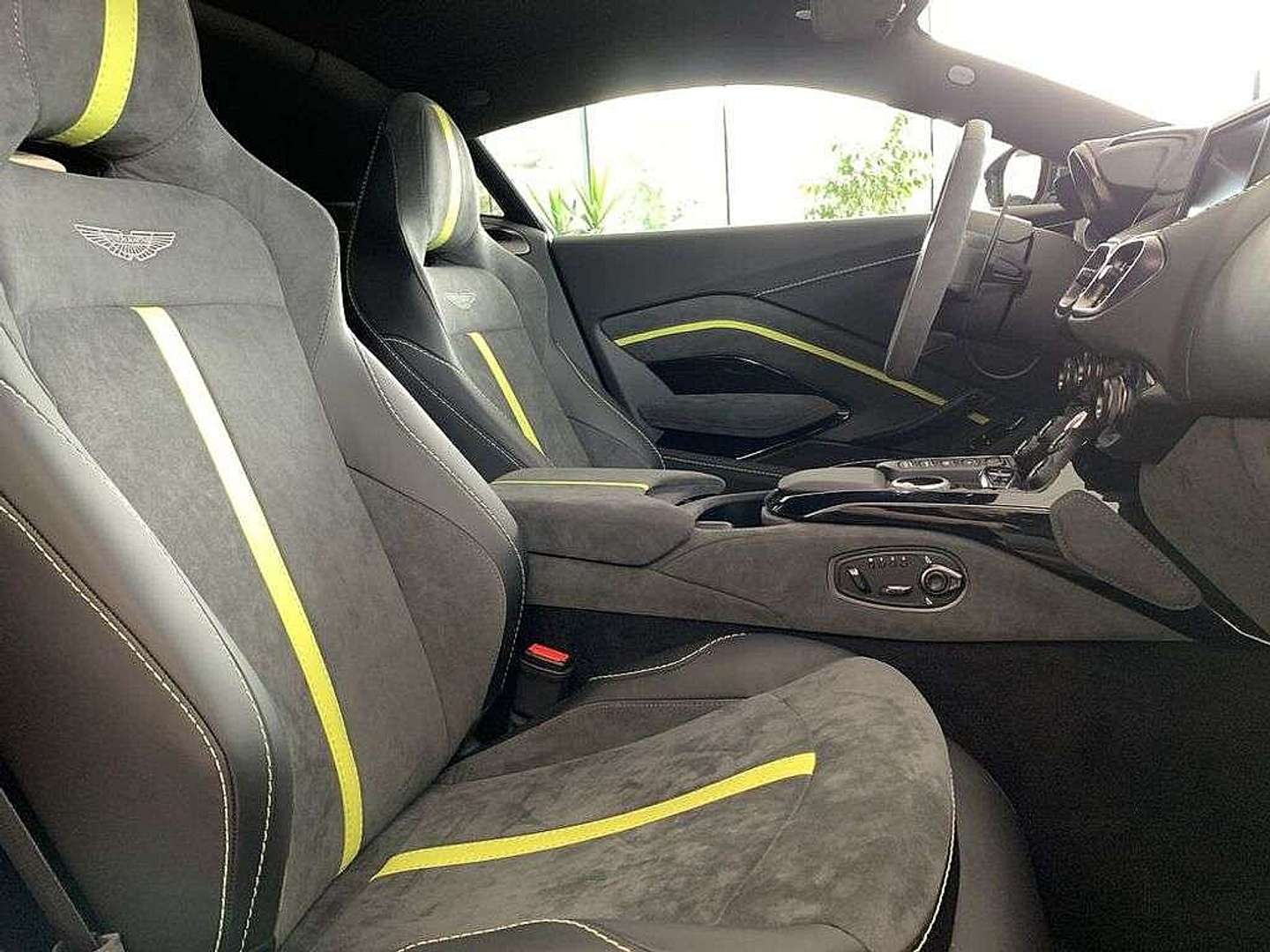 Aston Martin Vantage F1 Coupe V8 - 2025 - Joinsteer - #15