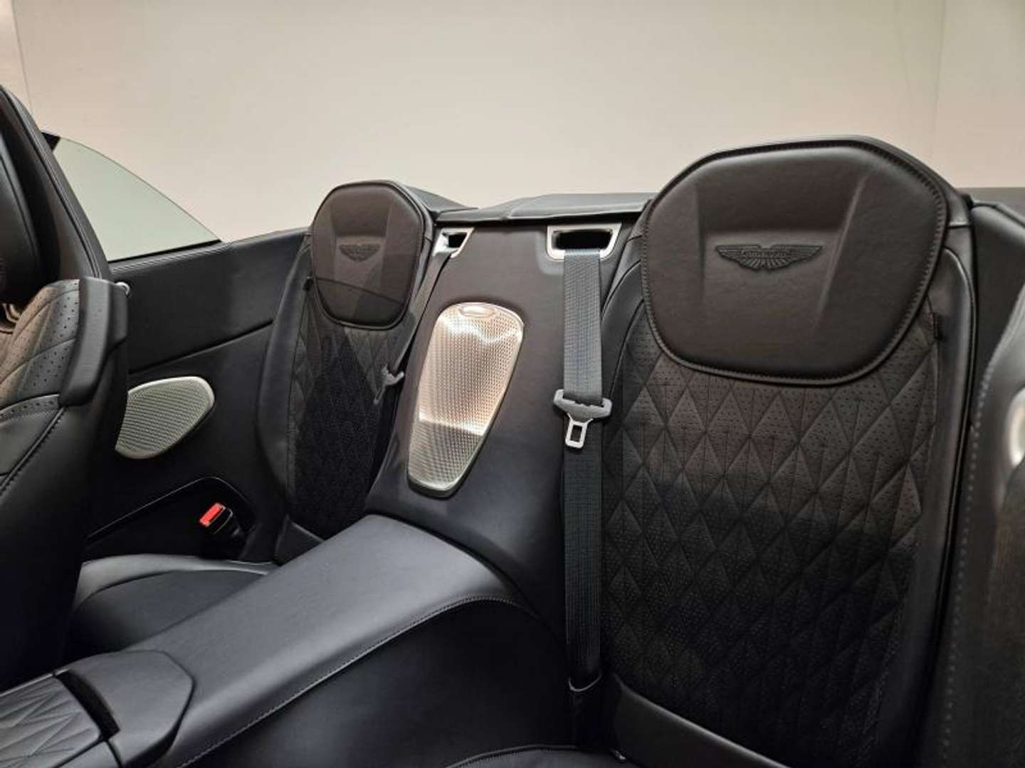 Aston Martin DB11 Volante V8 4.0 - 2025 - Joinsteer - #18