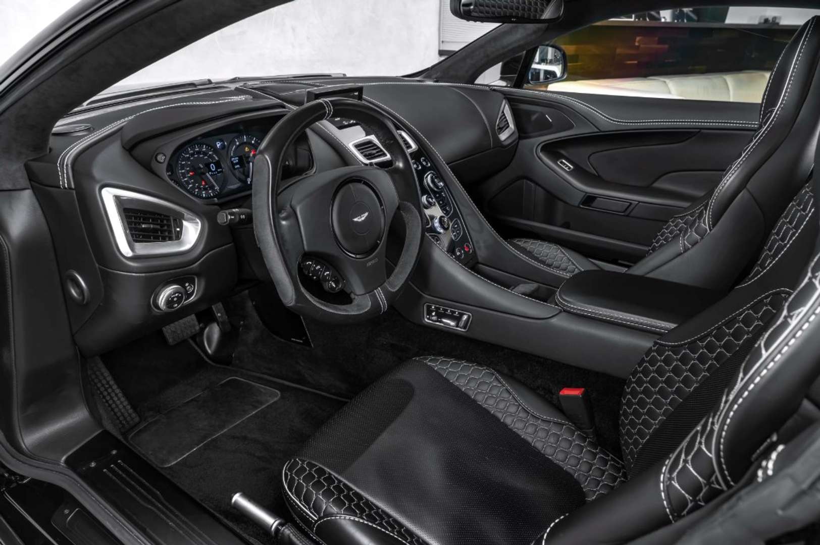 Aston Martin Vanquish 5.9 V12 Touchtronic II - 2013 - Joinsteer - #22