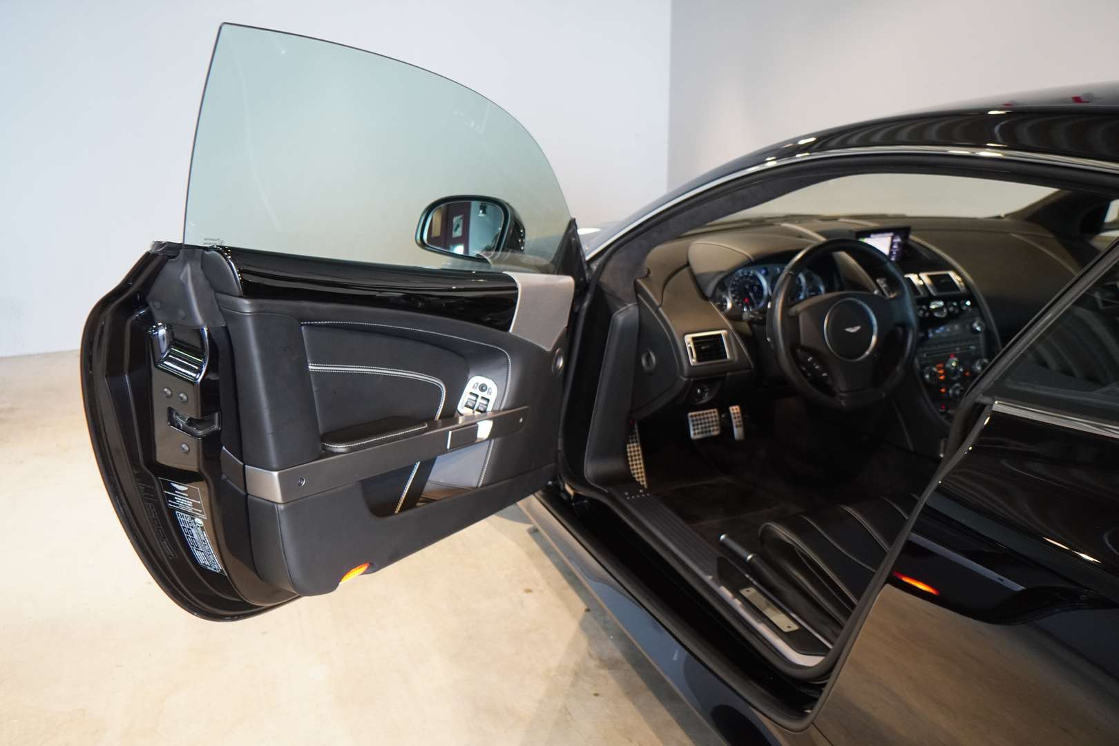 Aston Martin DB9 Coupe 6.0 V12 - 2013 - Joinsteer - #10