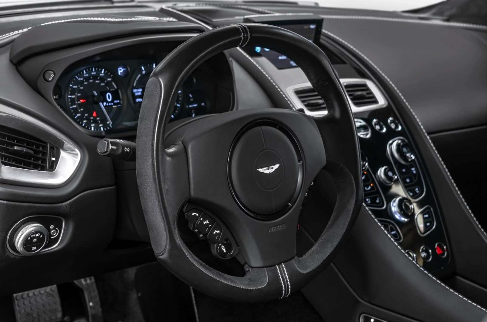 Aston Martin Vanquish 5.9 V12 Touchtronic II - 2013 - Joinsteer - #25