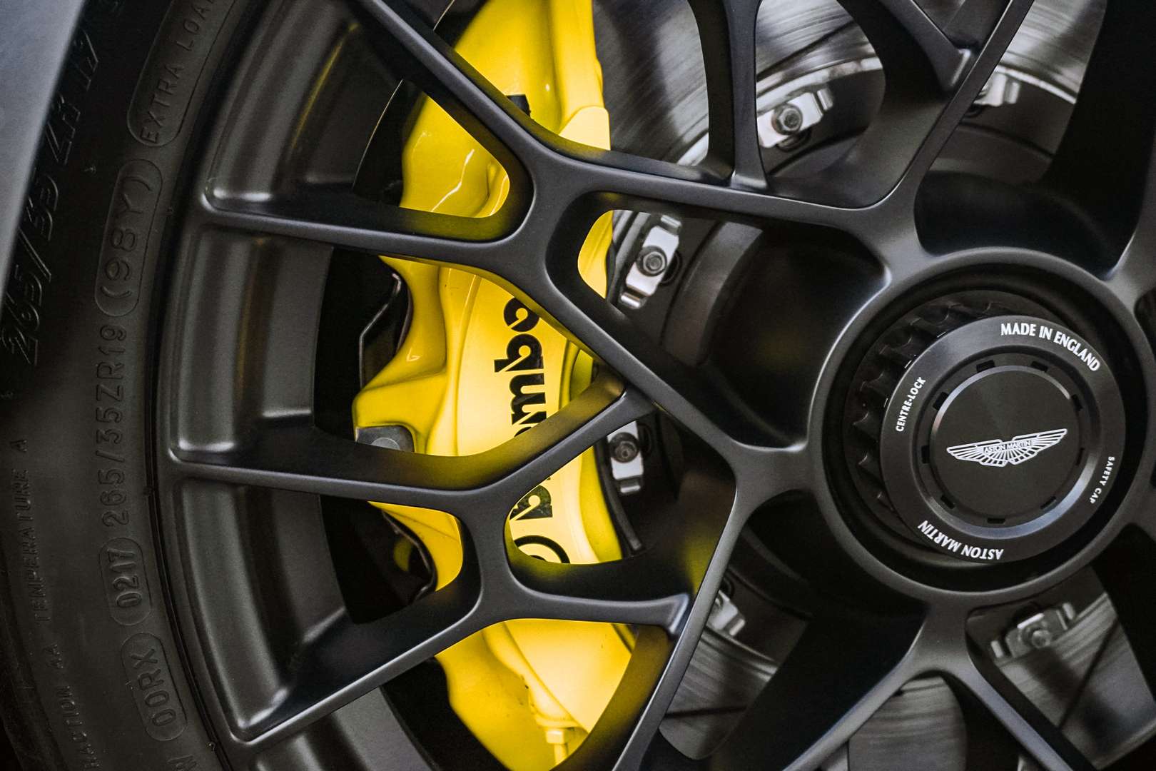 Aston Martin Vantage V8 AMR Pro - 2017 - Joinsteer - #45