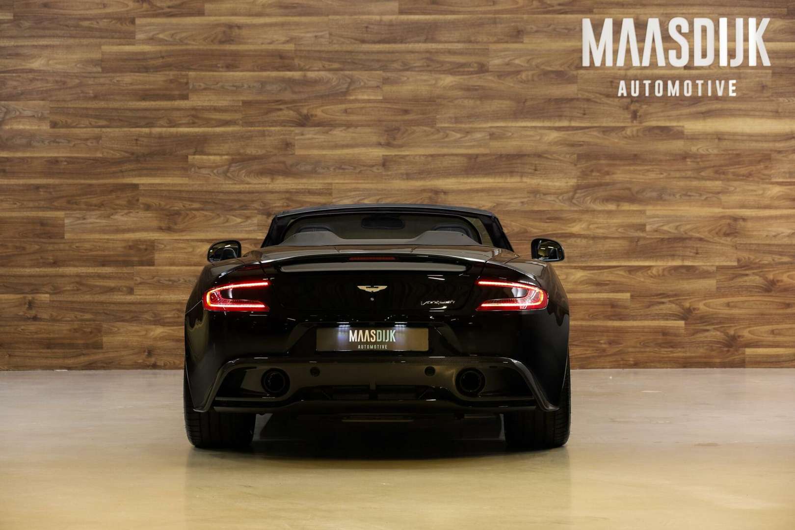 Aston Martin Vanquish Volante 6.0 V12 CarbonBlack - 2015 - Joinsteer - #11