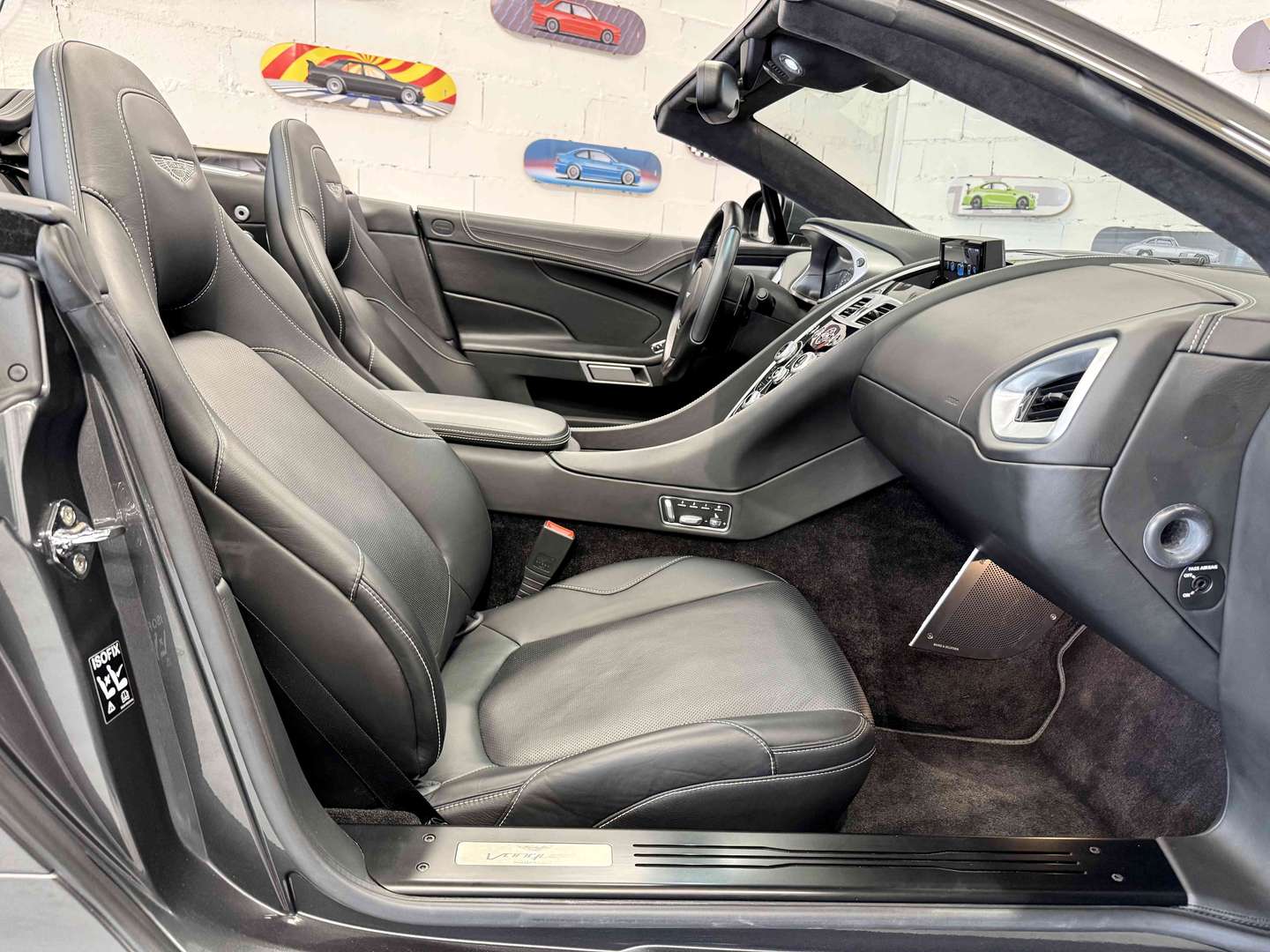 Aston Martin Vanquish Volante V12 Touchtronic 3 - 2017 - Joinsteer - #13