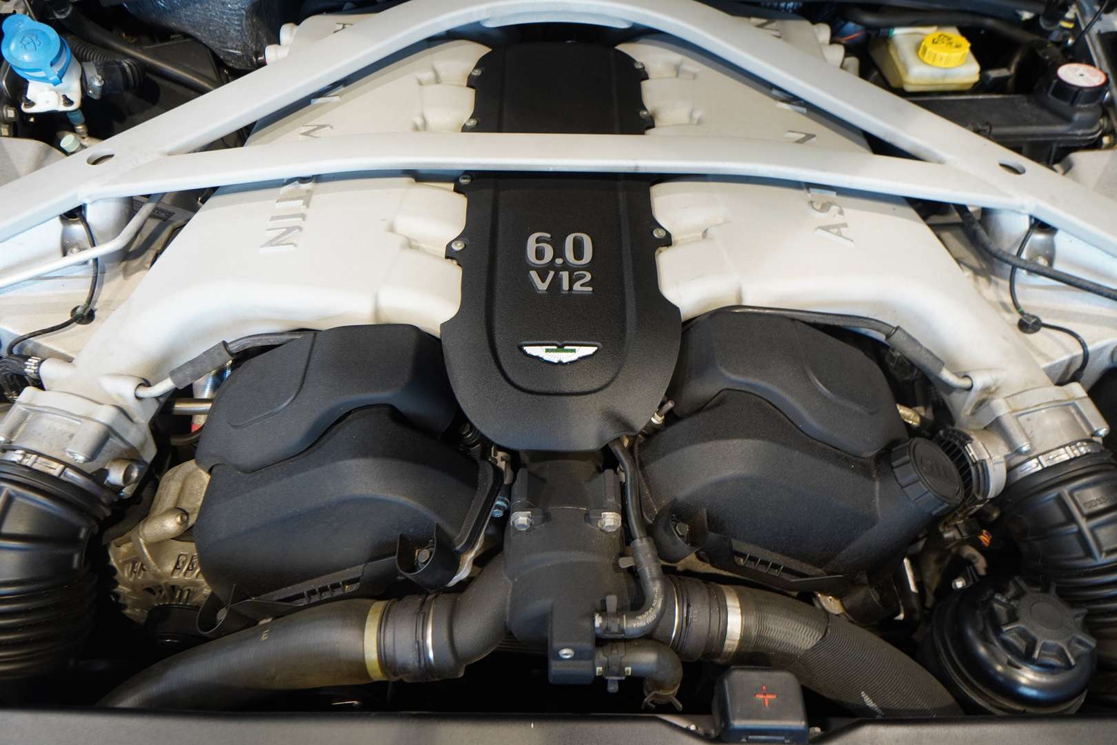 Aston Martin DB9 Coupe 6.0 V12 - 2013 - Joinsteer - #19