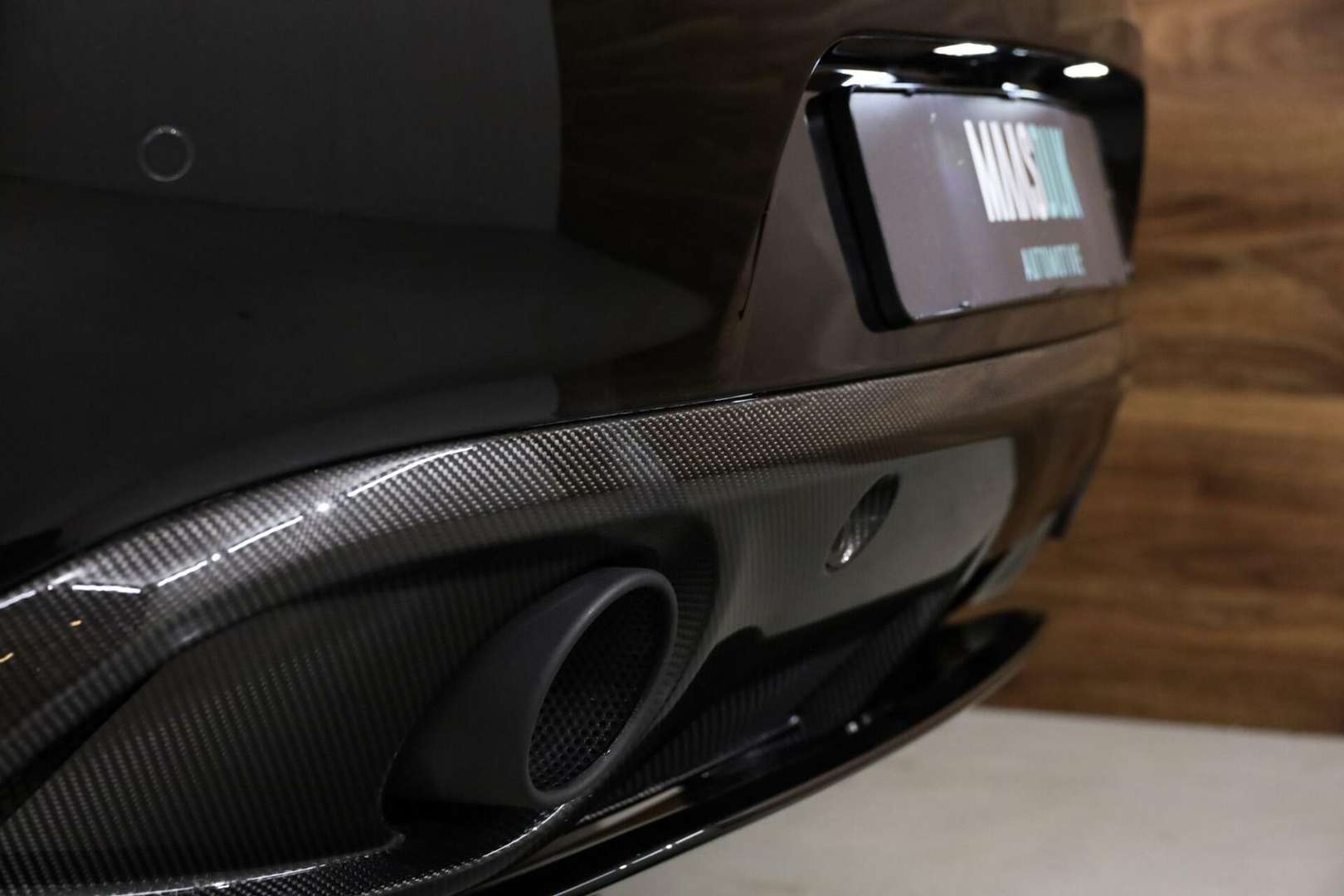 Aston Martin Vanquish Volante 6.0 V12 CarbonBlack - 2015 - Joinsteer - #20