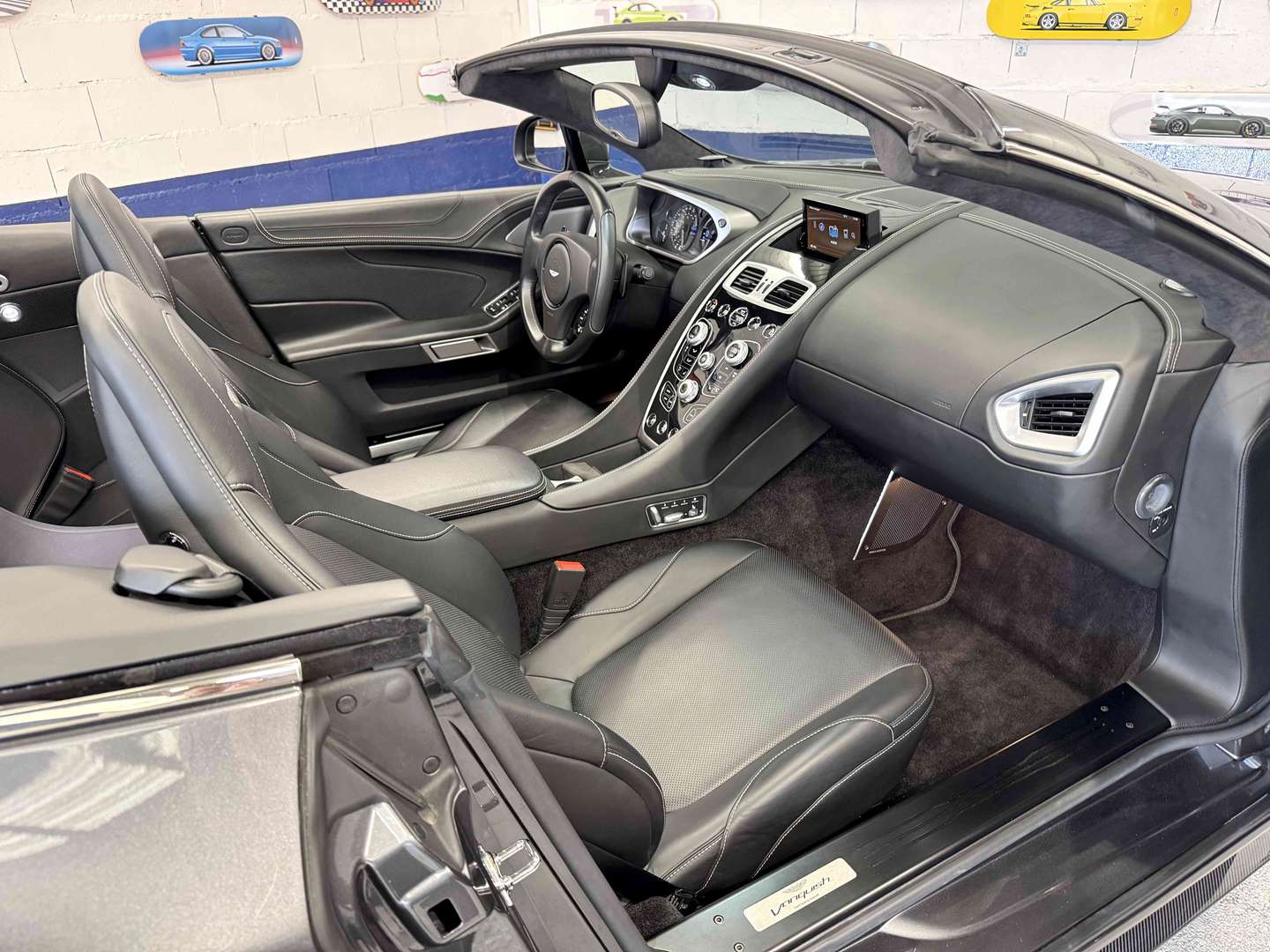 Aston Martin Vanquish Volante V12 Touchtronic 3 - 2017 - Joinsteer - #16