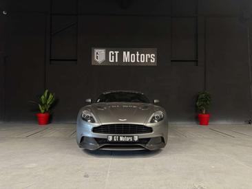 Aston Martin Vanquish V12 5.9 574CH — photo 8