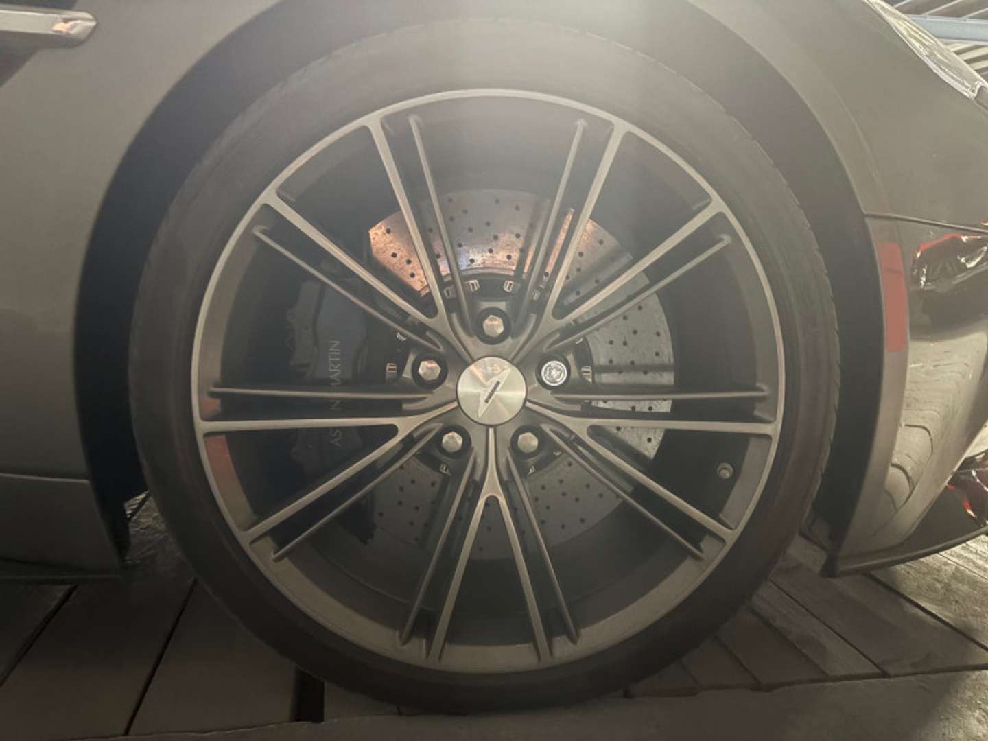 Aston Martin Vanquish V12 5.9 574CH - 2014 - Joinsteer - #17