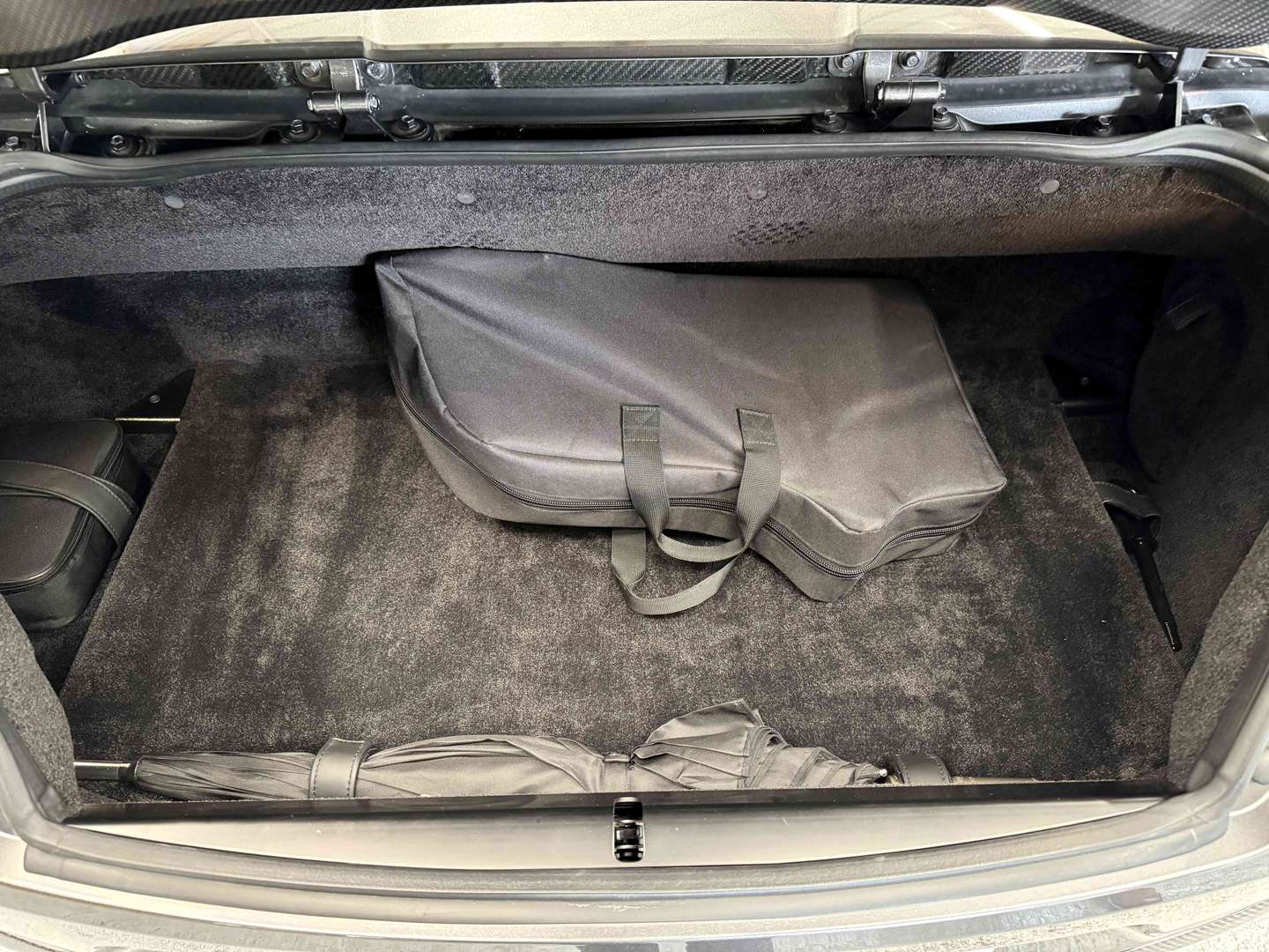 Aston Martin Vanquish Volante V12 Touchtronic 3 - 2017 - Joinsteer - #32