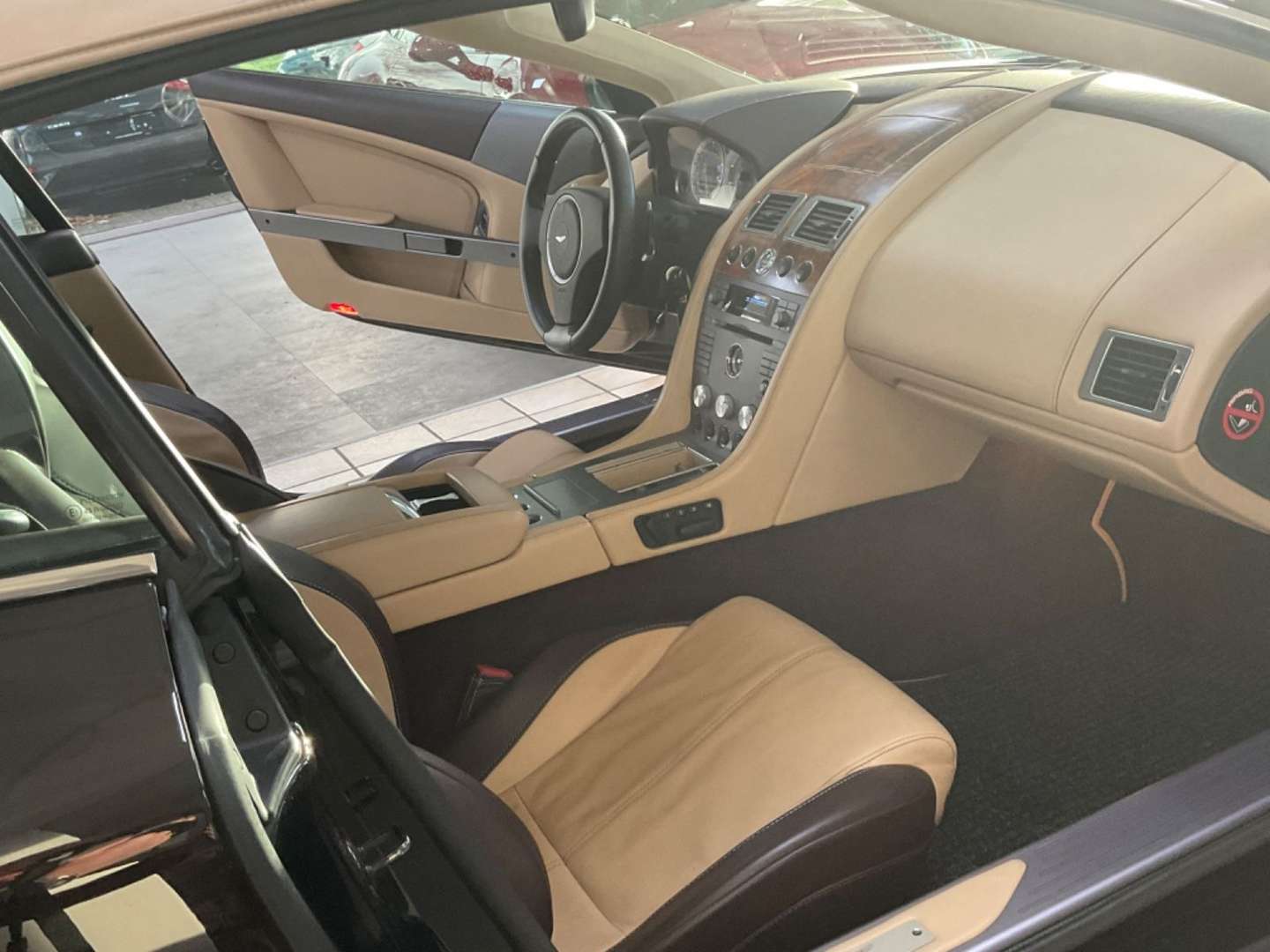 Aston Martin DB9 Volante 5.9 Touchtronic - 2008 - Joinsteer - #11