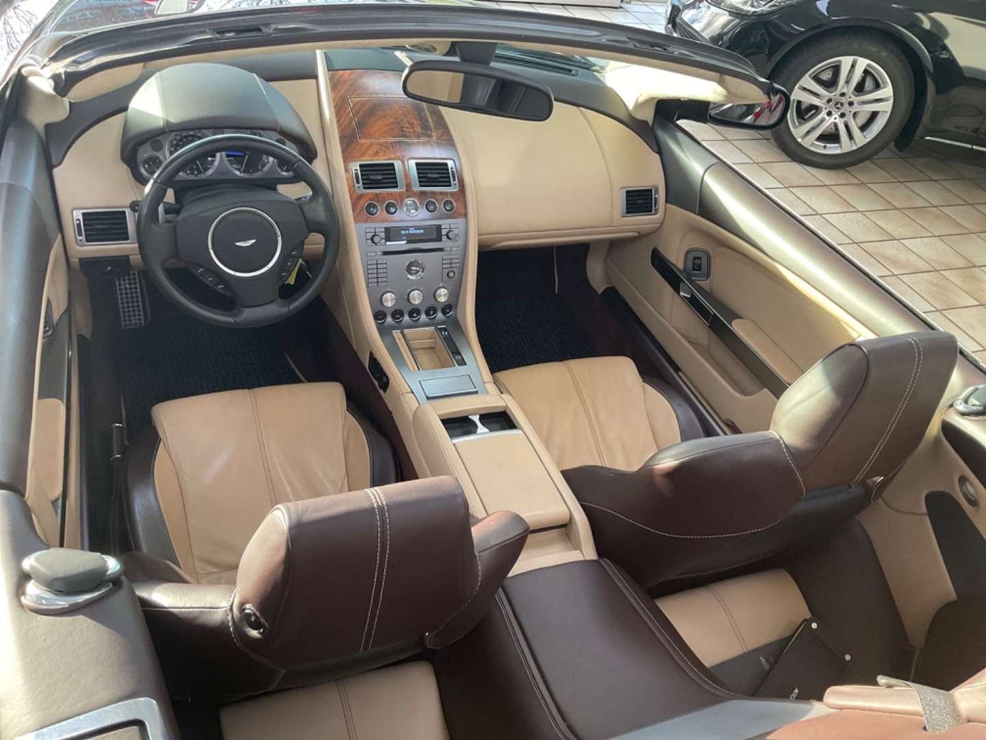 Aston Martin DB9 Volante 5.9 Touchtronic - 2008 - Joinsteer - #20