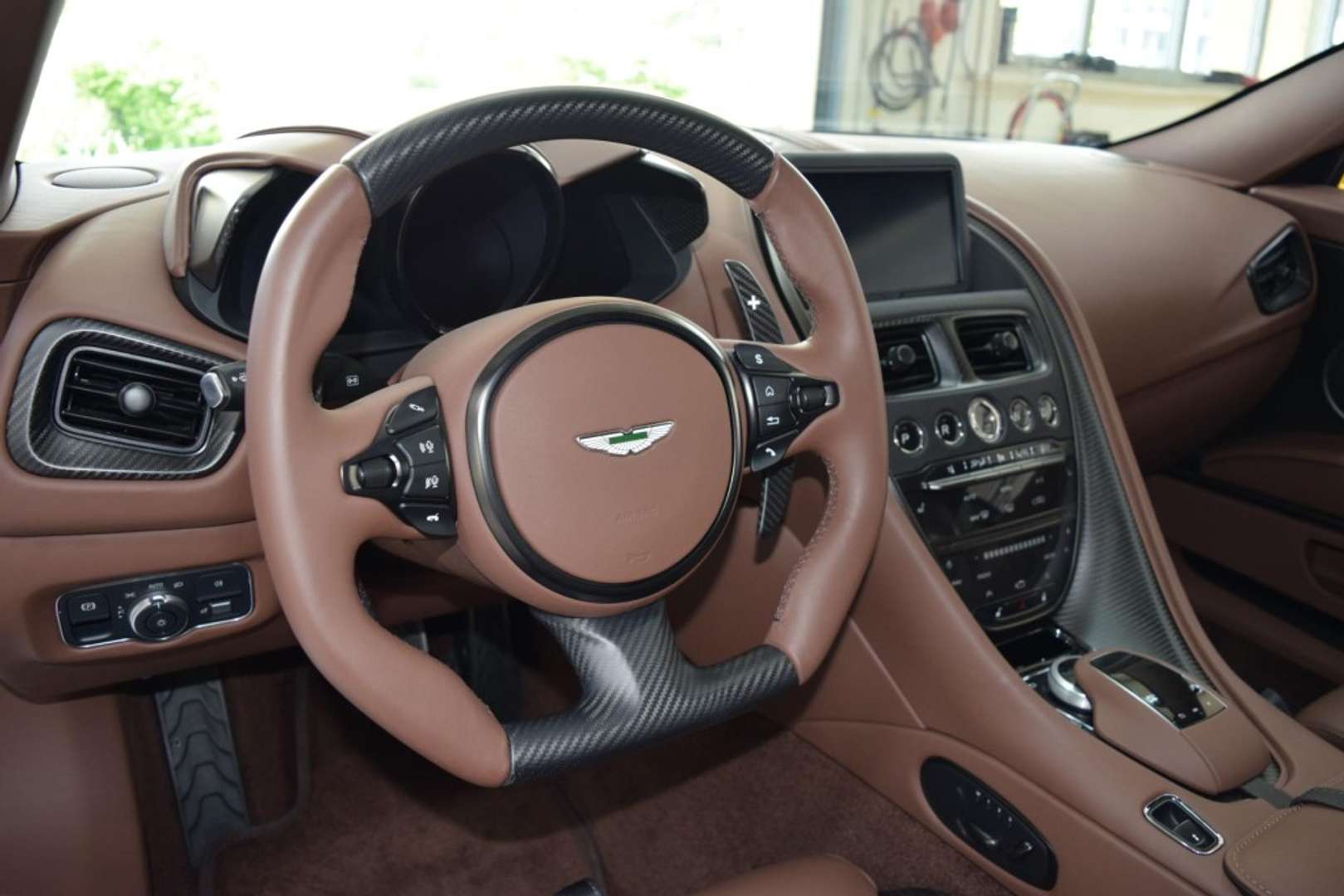 Aston Martin DBS 770 Ultimate CarbonPack - 2023 - Joinsteer - #31