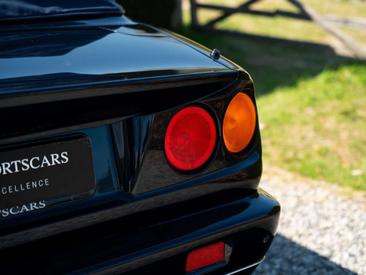 Aston Martin V8 Volante — photo 8