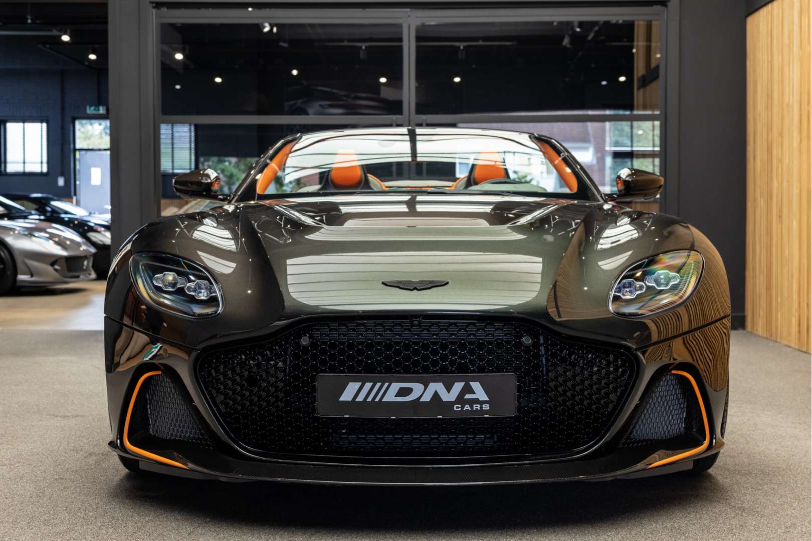 Aston Martin DBS Volante 770 Ultimate - 2024 - Joinsteer - #2