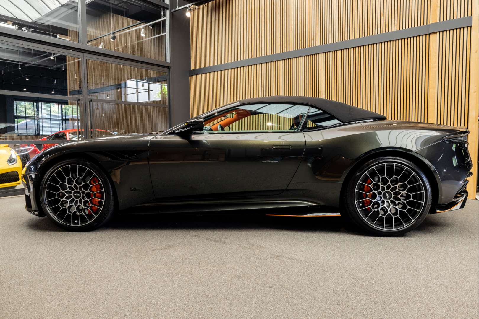 Aston Martin DBS Volante 770 Ultimate - 2024 - Joinsteer - #4