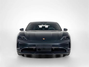 Porsche Taycan 4S — photo 11