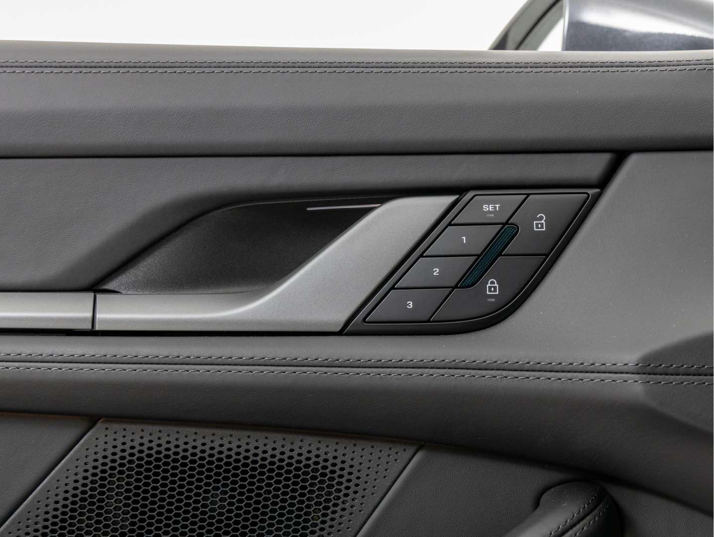 Porsche Taycan 4S - 2025 - Joinsteer - #25