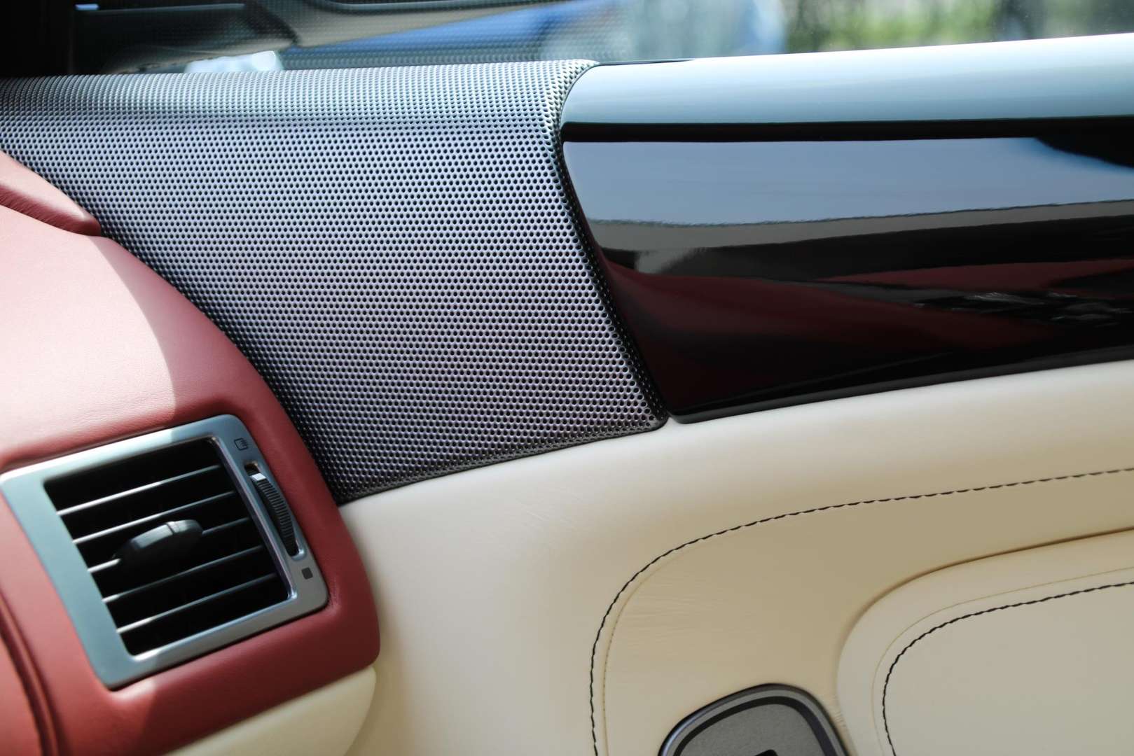 Aston Martin DB9 V12 Touchtronic - 2008 - Joinsteer - #20