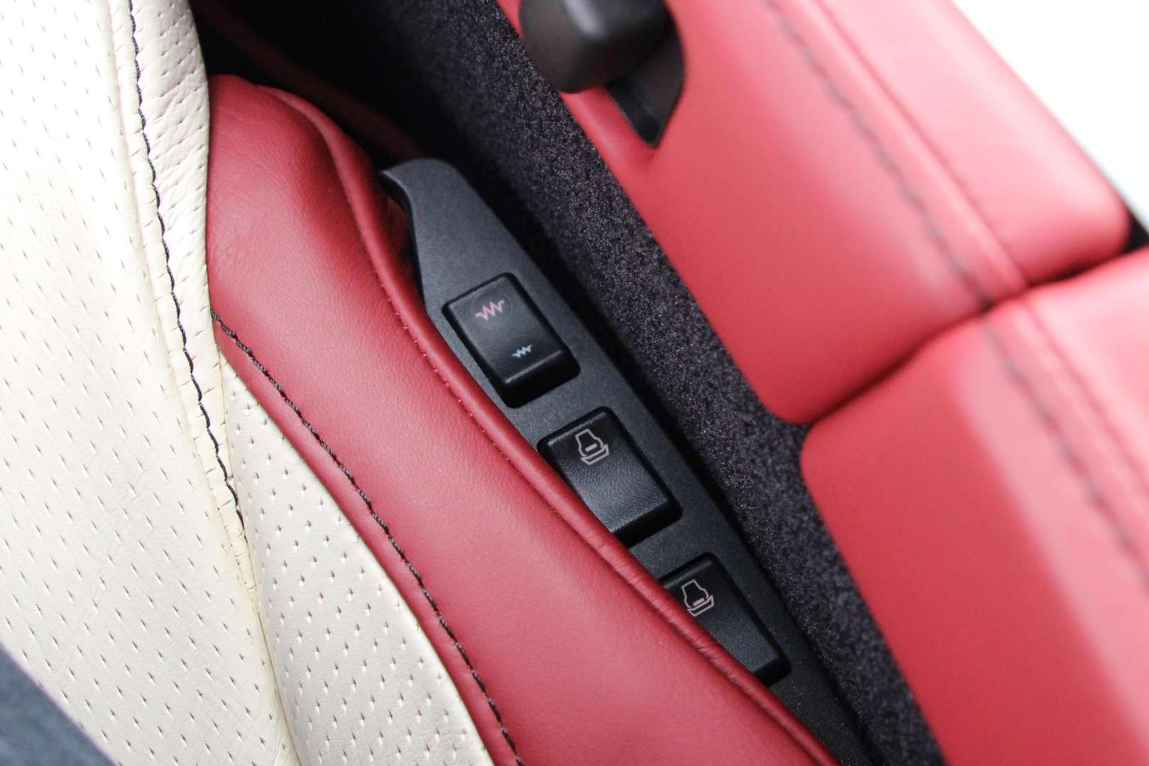 Aston Martin DB9 V12 Touchtronic - 2008 - Joinsteer - #22